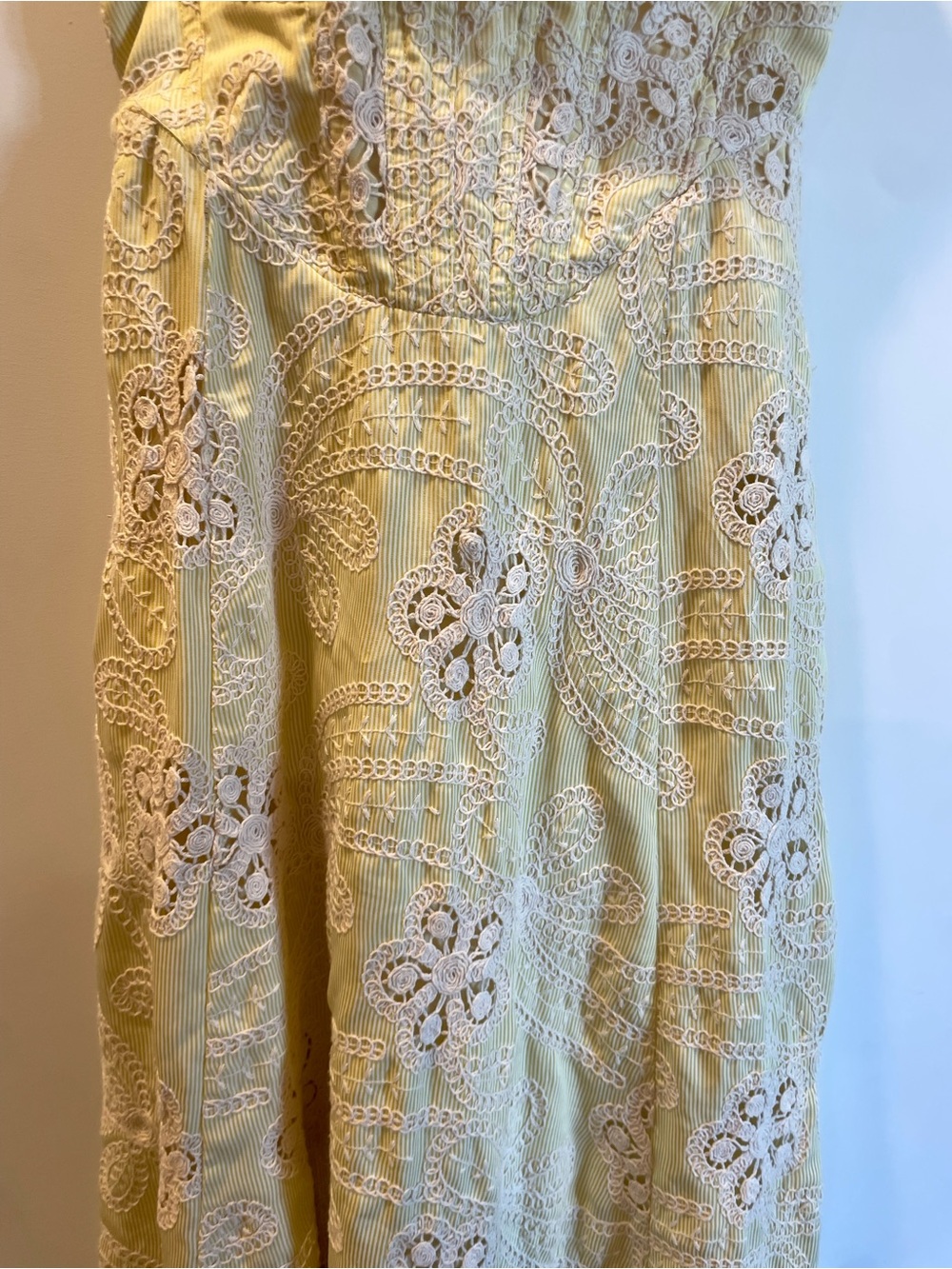 Bardot Soft Yellow Eyelet Midi Dress - Picture 7 of 12
